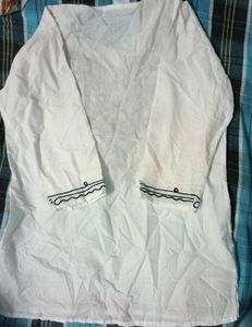 White Embroidered Kurta