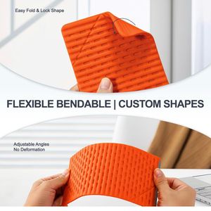 Flexible and foldable silicon holder