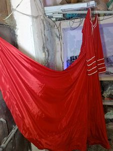 red heavy party' wear gown