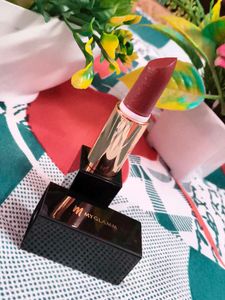MyGlamm Manish Malhotra Hi-Shine Lipstick regal cr