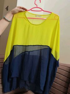 Chic Yellow & Navy Colorblock Top