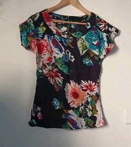 Cutter & Buck Floral Top