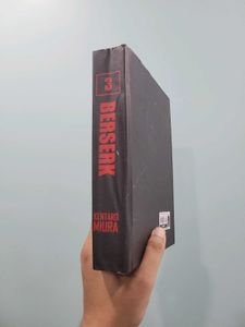 Berserk Deluxe Edition Volume 3