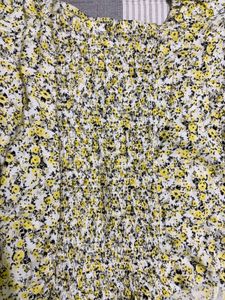 floral pretty yellow top