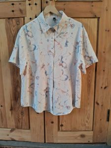 Chic Button-Up Shirt for Social Gatherings