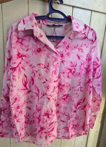 🩷 Zara Pink Floral Button-Up Shirt