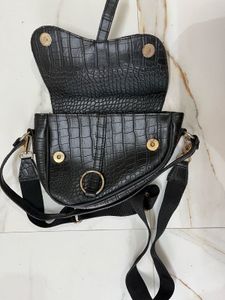 Stylish Black Croc Embossed Crossbody Bag