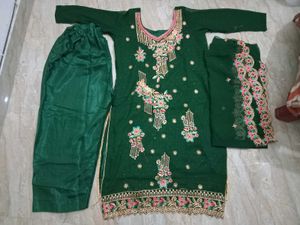Elegant Green Embroidered Salwar Suit
