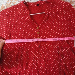 Chic Red Top ❤️
