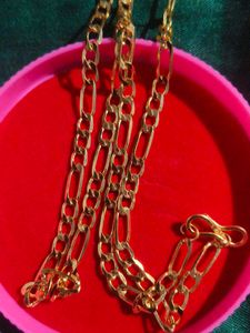 Unisex Chain In Golden Polish And Free With Baali