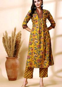 Kurta Pant With Dupatta &amp; Free Delivery