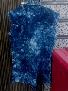 Stylish Denim Sleeveless Jacket