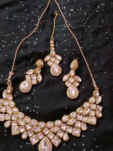 Jwellery Party Wear/Bridal Set With Hair Piece
