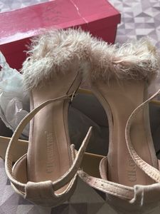 Chic Feather Trim Heels