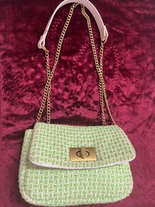 H&amp;M Chic Green Woven Chain Bag