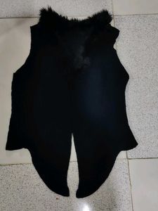 wool shrug ...size free can wear 34 ..36..38