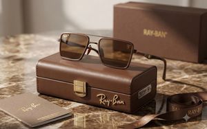 Ray-Ban Sunglasses with Case