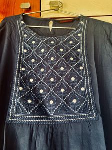 Black Embroidered Kurta