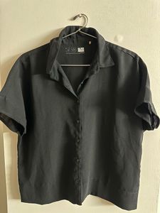 Classic Black Short Sleeve Button-Up Shirt