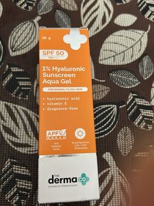The Derma Co. Hyaluronic Sunscreen Aqua Gel SPF 50