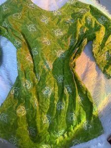 Vibrant Green Kurta with White Embroidery