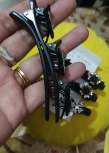 Combo Of 4 Korean Hairclips