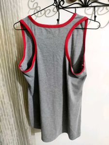 Cute Graphic Tank Top In Good Condition Size XL
