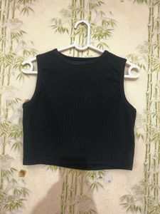 Classic Black Ribbed Crop Top