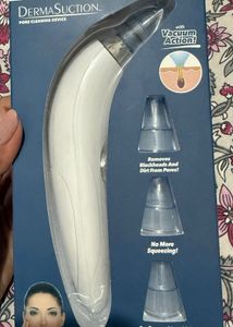 DermaSuction Pore Cleaning Device