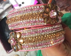 Sparkling big pink lac Bangle Set