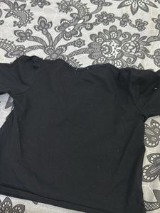 black tshirt for girl