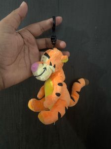 plush Tigger keychain featuring soft