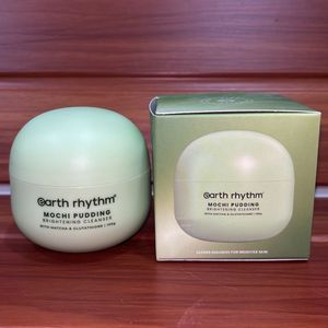 Earth Rhythm Mochi Pudding Brightening Cleanser