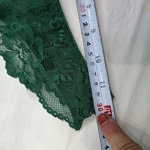 🪔 Elegant Green Lace Briefs