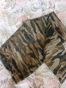 Camouflage Army print Cargo Pants