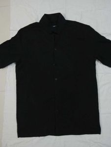 Classic Black Short Sleeve Button-Up Shirt