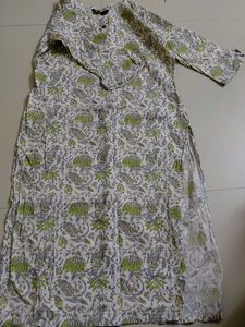 Beautiful Floral Print Kurta