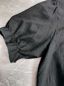 Black Square Neck Puff Sleeve Top