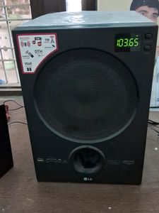 LG Subwoofer