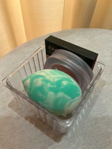 Swirl Design Green beauty blender