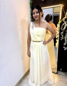 Elegant Cream One-Shoulder Gown