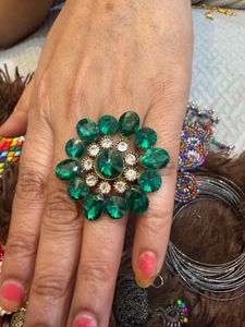 combo Stunning Emerald Statement Ring