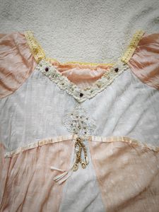 Super cute peach and white combination top