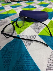 photocromatic Eyeglasses with Case