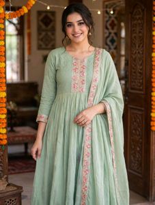 Elegant Green Embroidered Kurta Set