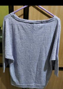Set of 4 trendy tops