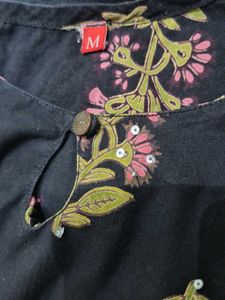 Elegant Black Floral Print Kurta