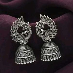 Combo set of 4 Oxidized Silver Classy Earrings..