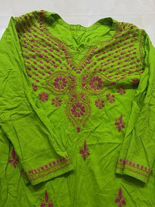 Chikankari short kurti