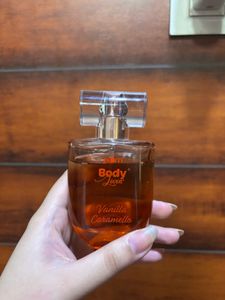 🍦Plum BodyLovin Vanilla Caramello Perfume🧁